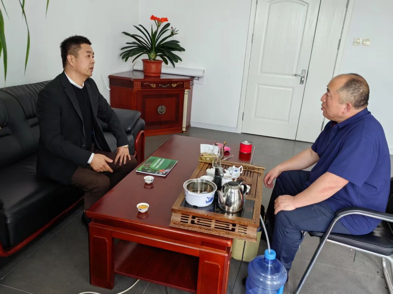 1744855458768050.jpg 1.jpg