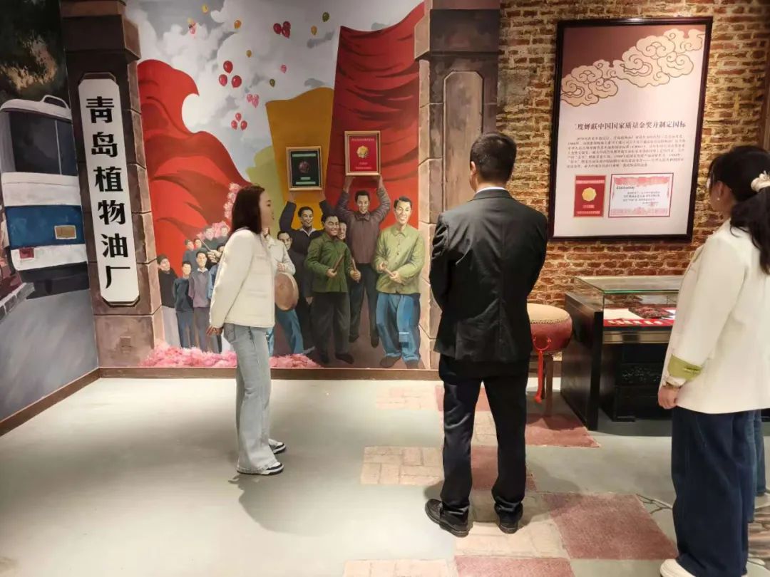 1744856557916348.jpg 4.jpg